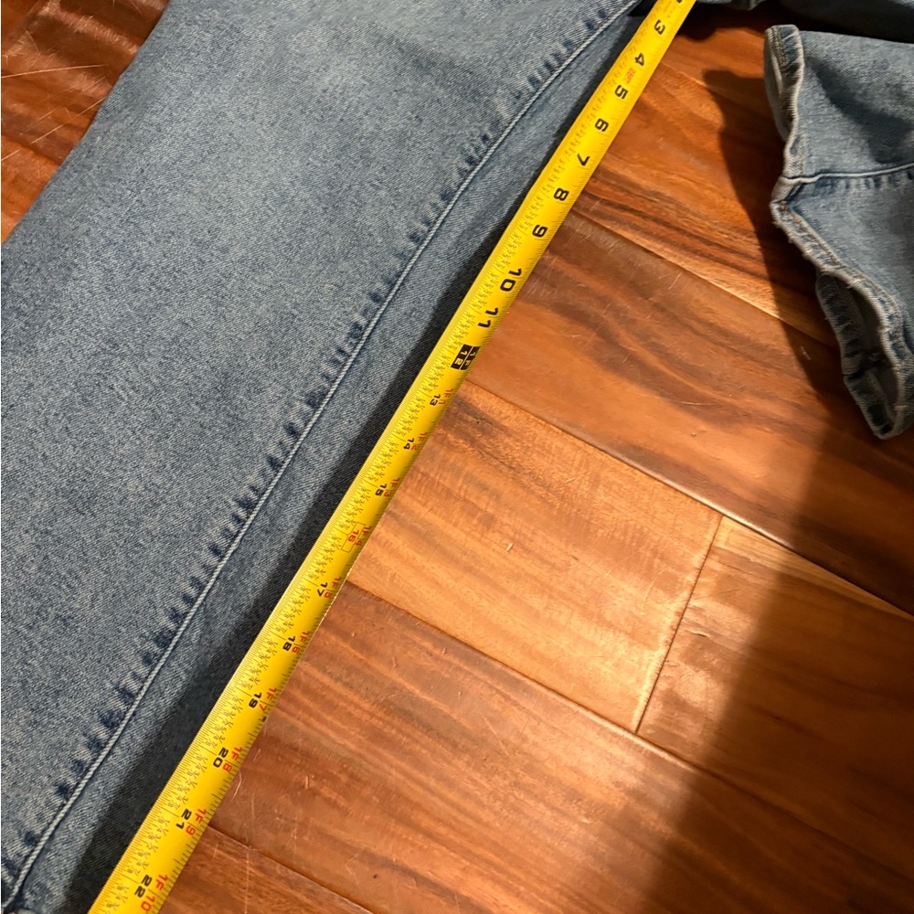 Levi’s High Waisted Crop‎ Flare Jeans Medium Wash (0374) - Picture 3 of 8